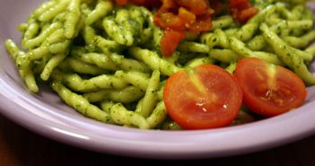 Ricetta Trofie con Pesto & Pomodorini
