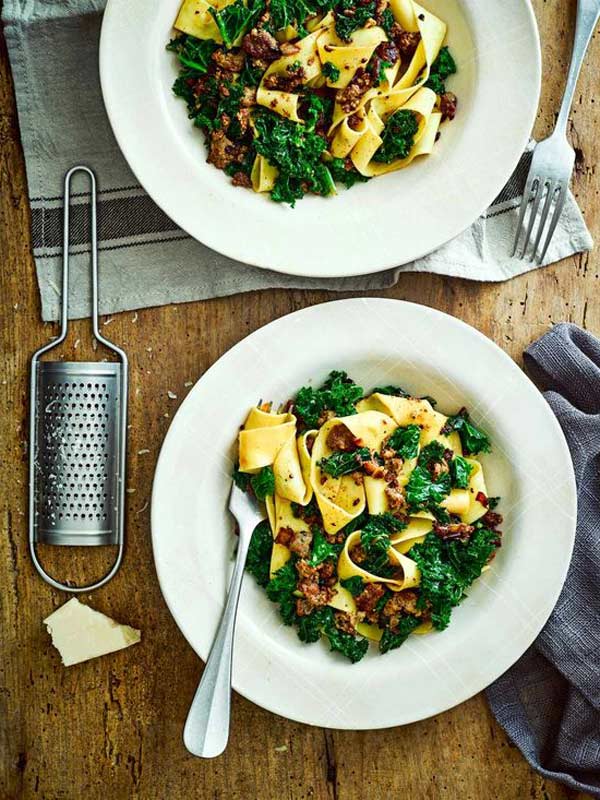 Cavolo riccio: 10 idee facili e veloci per cucinare la kale!