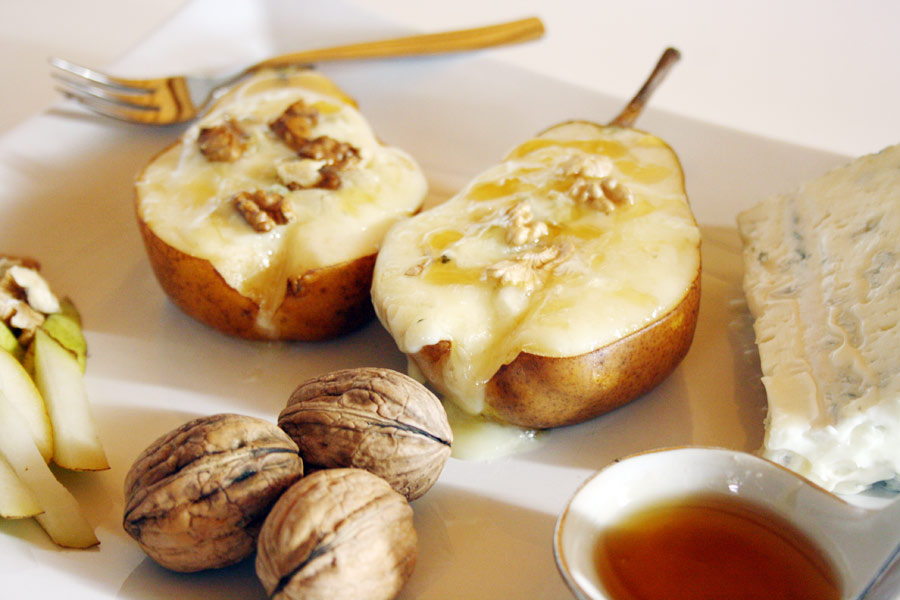 Pere Al Forno Con Gorgonzola E Noci Un Dessert Buonissimo